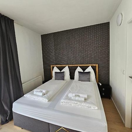 Bird Home Room 9 Klagenfurt am Woerthersee Exterior foto
