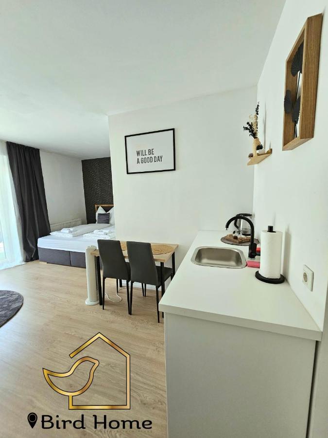 Bird Home Room 9 Klagenfurt am Woerthersee Exterior foto