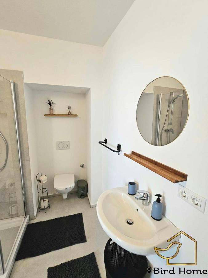 Bird Home Room 9 Klagenfurt am Woerthersee Exterior foto