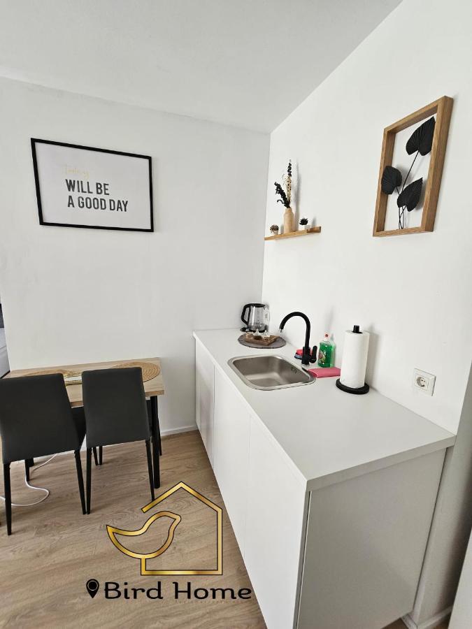 Bird Home Room 9 Klagenfurt am Woerthersee Exterior foto